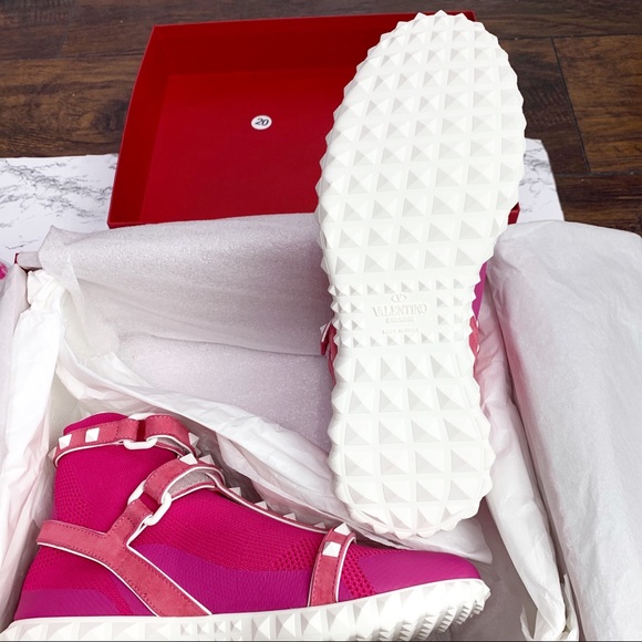 NWT Valentino Garavani Rockstud Caged Sock Sneaker - Picture 13 of 13